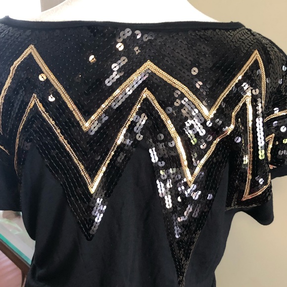 H&M Black top with Zigzag Gold & Black Sequence - Picture 2 of 7